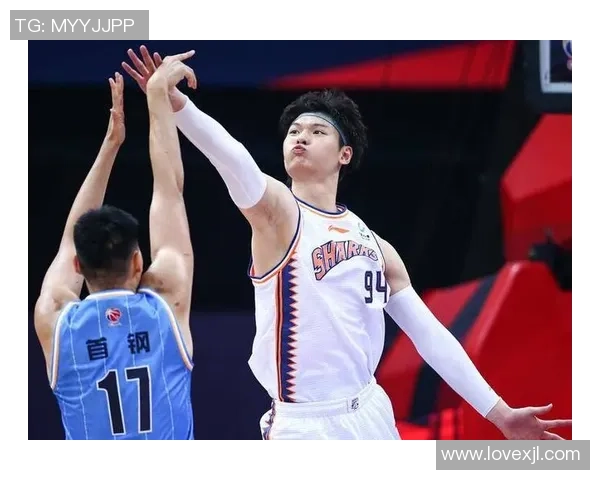 南京篮球队反击之路：从低谷到崛起的精彩历程与启示