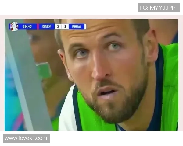 回顾98法国足球明星的辉煌历程与传奇瞬间，重温那段激情岁月